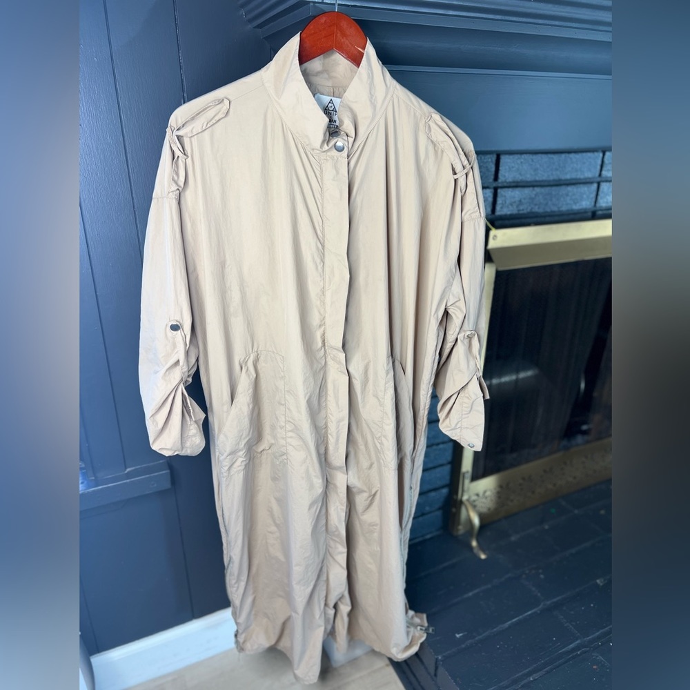 UNIF x Urban Outfitters Windbreaker tan Full ZIp Trenchcoat Size S